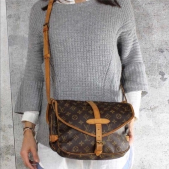 Louis Vuitton Handbags - Louis Vuitton Saumur 30 Cross Body Bag